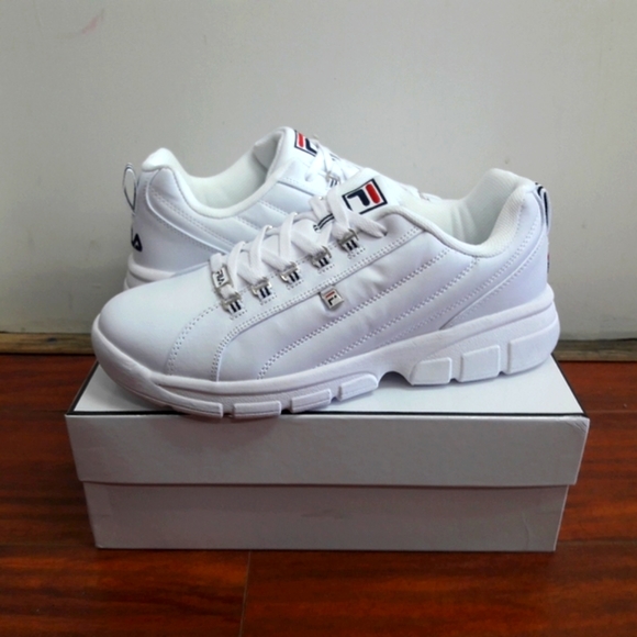 Fila - Picture 1 of 4